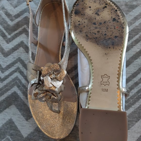 Tory Burch Blossom Gold Floral Sandals - Picture 3 of 4